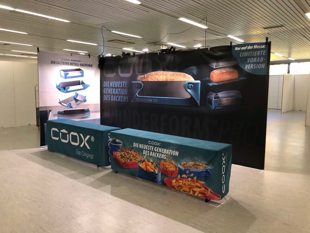 Kompletter Messestand mit Logo und Beleuchtung (Miete & Service)